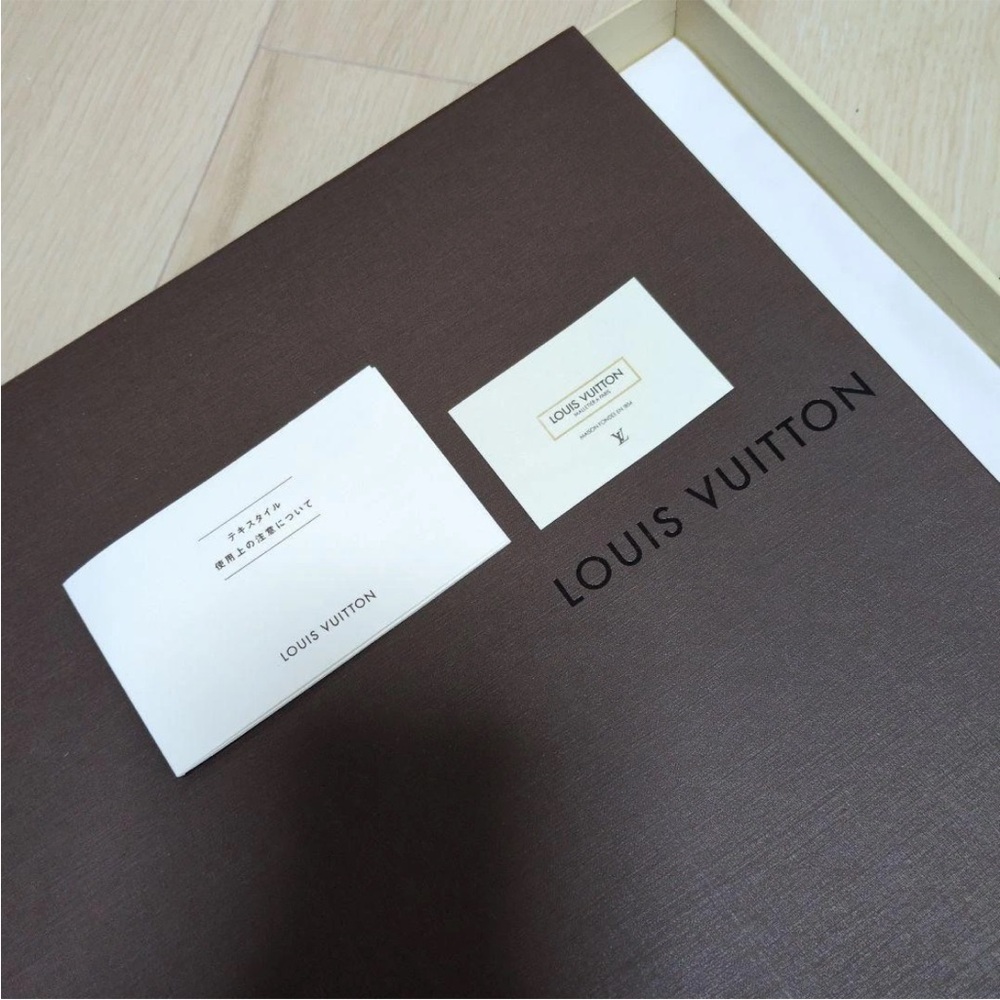 Louis Vuitton Chocolate Monogram Scarf - Picture 10 of 13